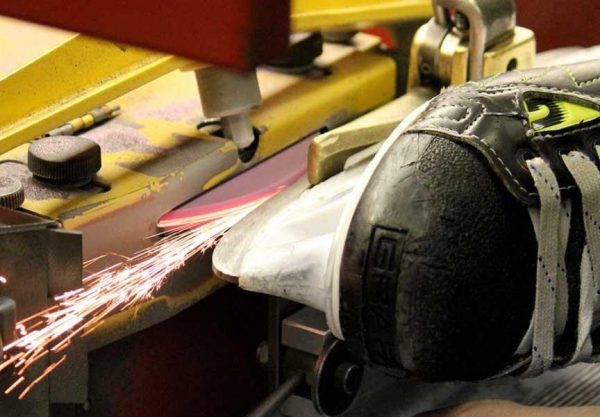 Mail in Skate Sharpening (Hockey)